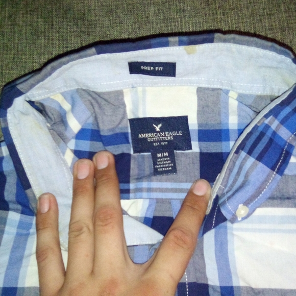 Button up shirts - Picture 16 of 16